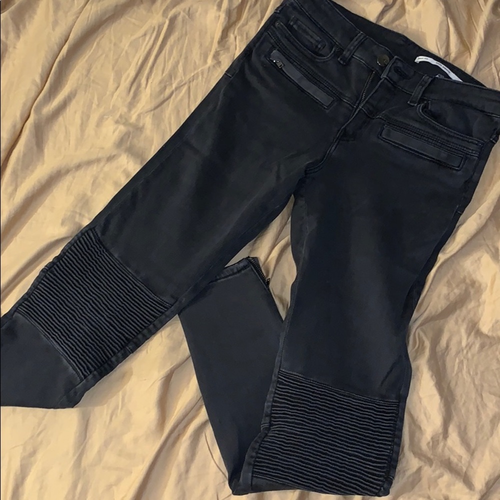 Zara black skinny pants size 2